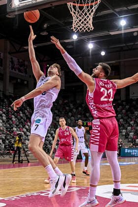 easyCredit BBL, Telekom Baskets Bonn vs. Hamburg Towers, 09.01.2022 Lukas Meisner (Hamburg Towers 7), easyCredit BBL, Telekom Baskets Bonn vs. Hamburg Towers am 09.01.2022 im Telekom Dome Bonn, Bonn (Nordrhein-Westfalen) Copyright: xBEAUTIFULxSPORTS Mueller-Laschetx