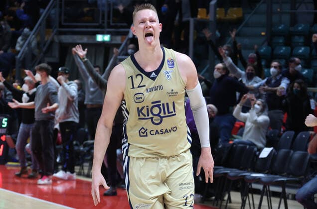 Sport Bilder des Tages Robin Benzing (Fortitudo Kigili Bologna) during the series A1 italian LBA basketball championship match Kigili Fortitudo Bologna Vs. Openjobmetis Varese at the Paladozza sports palace - Bologna, January 2022  Copyright: xMichelexNuccix xIPAx xx 0