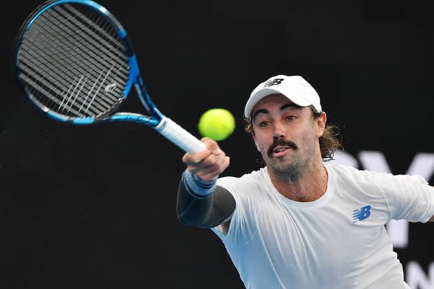 SYDNEY TENNIS CLASSIC, Jordan Thompson of Australia in action during his match against Marcos Giron of the USA on Day 1 of the Sydney Tennis Classic at Sydney Olympic Park in Sydney, Monday, January 10, 2022. ( NO ARCHIVING, EDITORIAL USE ONLY, NO USE IN BOOKS WITHOUT CONSENT SYDNEY NSW AUSTRALIA  Copyright: xDEANxLEWINSx 20220110001612243470