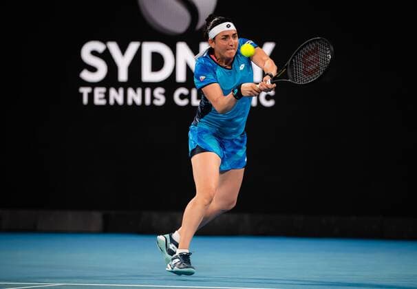 Mandatory Credit: Photo by Rob Prange Shutterstock (12750051dz) Ons Jabeur of Tunisia in action during the first round of the 2022 Sydney Tennis Classic WTA, Tennis Damen 500 tennis tournament 2022 Sydney Tennis Classic Day 1 - 10 Jan 2022 2022 Sydney Tennis Classic Day 1 - 10 Jan 2022  Copyright: xRobxPrange Shutterstockx 12750051dz