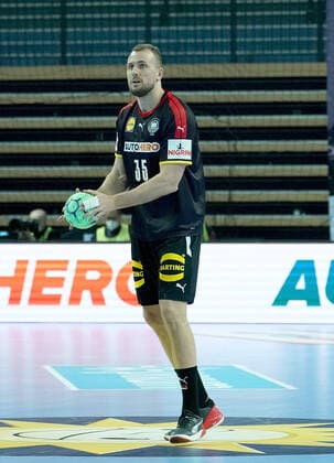 09.01.2022, Buderus Arena, Wetzlar, Handball Freundschaftsspiel Deutschland vs Frankreich , Handball Freundschaftsspiel Deutschland vs Frankreich, im Bild Julius Kühn (Deutschland) (Foto EU-Images) Wetzlar Buderus Arena Hessen Deutschland
