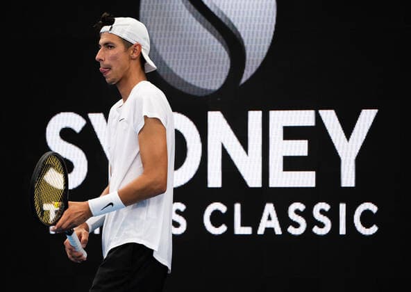 SYDNEY TENNIS CLASSIC, Alexei Popyrin of Australia looks dejected during his First Round match against Pedro Martinez of Spain on Day 2 of the Sydney Tennis Classic at Ken Rosewall Arena, in Sydney, Tuesday, January 11, 2022. ( NO ARCHIVING, EDITORIAL USE ONLY, NO USE IN BOOKS WITHOUT CONSENT SYDNEY NSW AUSTRALIA  Copyright: xJAMESxGOURLEYx 20220111001612477373
