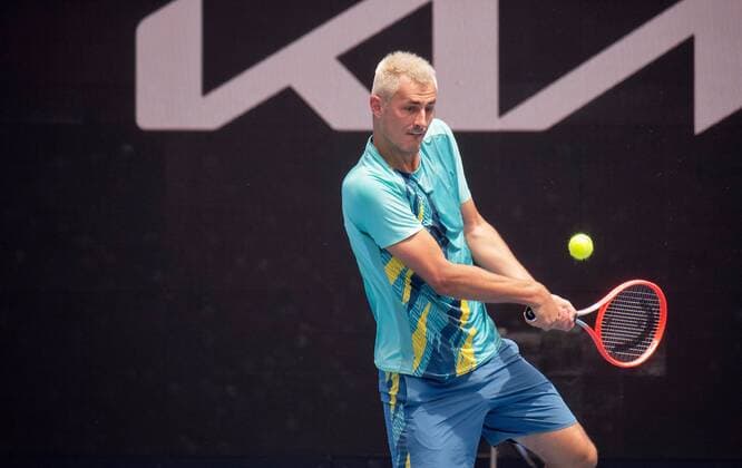 TENNIS AUSTRALIAN OPEN QUALIFIER, Australia?s Bernard Tomic is seen in action during his match against Russia?s Roman Safiullin during their Open Qualifying match at Kia Arena in Melbourne Park, Melbourne, Tuesday, January 11, 2022. ( NO ARCHIVING, EDITORIAL USE ONLY, NO USE IN BOOKS WITHOUT CONSENT Melbourne VIC AUSTRALIA  Copyright: xLUISxASCUIx 0147007342st