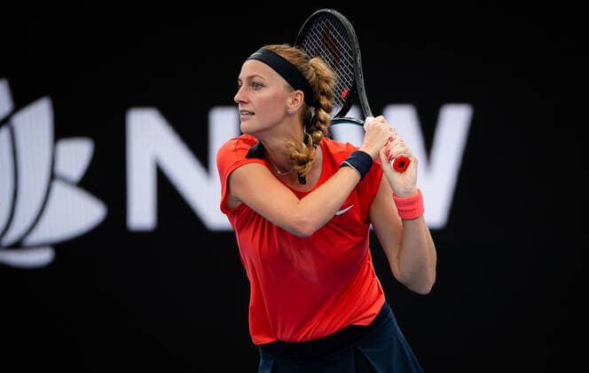January 10, 2022, SYDNEY, AUSTRALIA: Petra Kvitova of the Czech Republic in action during the first round of the 2022 Sydney Tennis Classic WTA, Tennis Damen 500 tennis tournament against Arantxa Rus of the Netherlands SYDNEY AUSTRALIA - ZUMAa181 20220110_zaa_a181_033 Copyright: xRobxPrangex