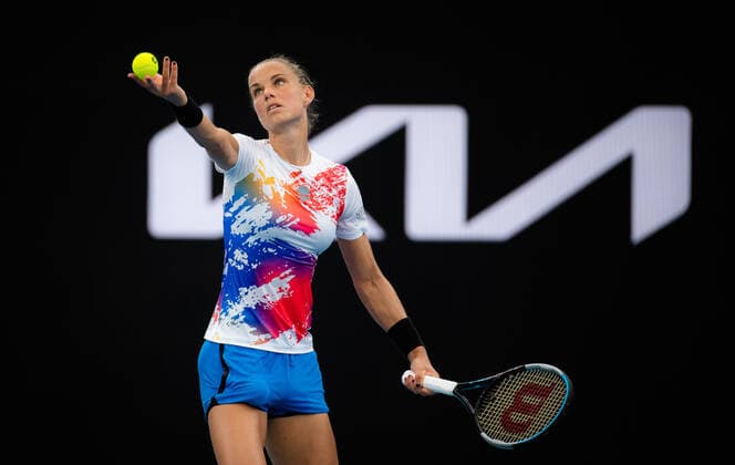 January 10, 2022, SYDNEY, AUSTRALIA: Arantxa Rus of the Netherlands in action during the first round of the 2022 Sydney Tennis Classic WTA, Tennis Damen 500 tennis tournament against Petra Kvitova of the Czech Republic SYDNEY AUSTRALIA - ZUMAa181 20220110_zaa_a181_038 Copyright: xRobxPrangex