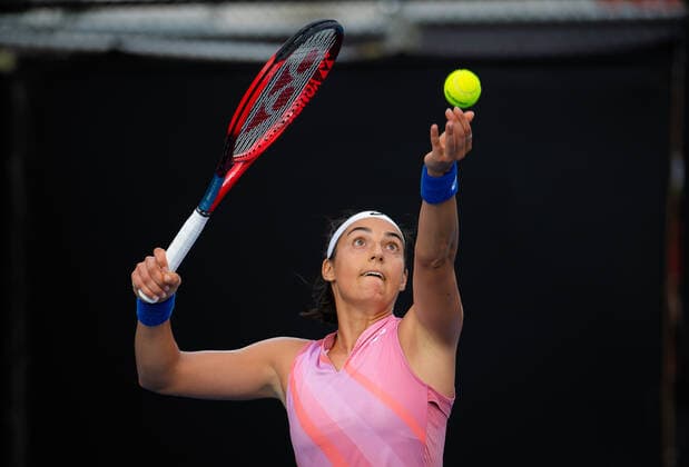 January 11, 2022, SYDNEY, AUSTRALIA: Caroline Garcia of France in action during the first round of the 2022 Sydney Tennis Classic WTA, Tennis Damen 500 tennis tournament against Jessica Pegula of the United States SYDNEY AUSTRALIA - ZUMAa181 20220111_zaa_a181_111 Copyright: xRobxPrangex