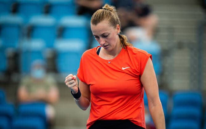 January 10, 2022, SYDNEY, AUSTRALIA: Petra Kvitova of the Czech Republic in action during the first round of the 2022 Sydney Tennis Classic WTA, Tennis Damen 500 tennis tournament against Arantxa Rus of the Netherlands SYDNEY AUSTRALIA - ZUMAa181 20220110_zaa_a181_059 Copyright: xRobxPrangex