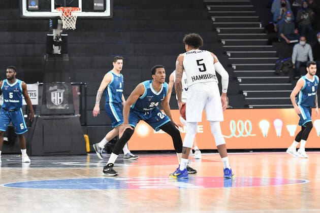 Basketball I Herren I Saison 2021-2022 I Eurocup I 9. Spieltag I Hamburg Towers - TURK TELEKOM ANKARA I 11.01.2022 Caleb Homesley ( 5, Shooting Guard, Hamburg Towers) Hamburg edel-optics.de Arena Hamburg Deutschland Copyright: xLobeca Hannigx