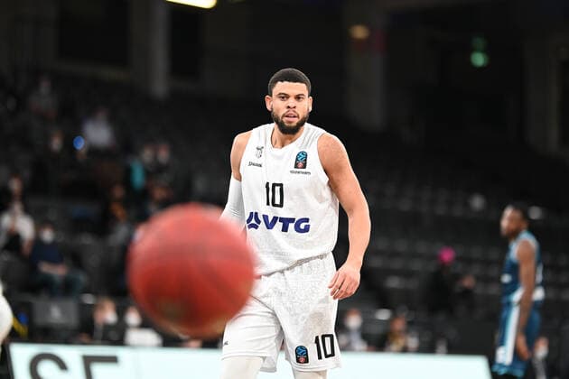 Basketball I Herren I Saison 2021-2022 I EuroCup I Gruppe A I Hamburg Towers - Turk Telekom Ankara I 11.01.2022 Freisteller, Portrait, Einzelbild, Einzelfoto, Ganzkörper, Halbkörper, Körper, Ray McCallum (10, Hamburg Towers) Hamburg-Wilhelmsburg edel-optics.de Arena Hamburg Deutschland Copyright: xLobeca Schlikisx
