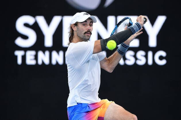 SYDNEY TENNIS CLASSIC, Jordan Thompson of Australia in action during his Round of 16 match against Reilly Opelka of the USA on Day 3 of the Sydney Tennis Classic at Sydney Olympic Park in Sydney, Wednesday, January 12, 2022. ( NO ARCHIVING, EDITORIAL USE ONLY, NO USE IN BOOKS WITHOUT CONSENT SYDNEY NSW AUSTRALIA  Copyright: xDANxHIMBRECHTSx 20220112001612728050