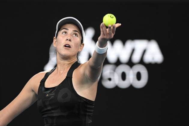 12th January 2022: Ken Rosewall Arena, Sydney Olympic Park, Sydney, Australia; Sydney Tennis Classic, Day 4: Garbine Muguruza of Spain tosses the ball before serving to Ekaterina Alexandrova of Russia  ActionPlus12355603 NigelxOwen