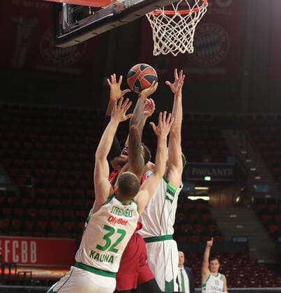Deshaun Thomas (Bayern Basketball, 1) punktet GER, FC Bayern Basketball vs. BC Zalgiris Kaunas, Basketball, EuroLeague, Saison 2021 2022, 11.01.2022, GER, FC Bayern Basketball vs. BC Zalgiris Kaunas, Basketball, EuroLeague, Saison 2021 2022, 11.01.2022, Muenchen Copyright: xEIBNER MarcelxEngelbrechtx EP_EER