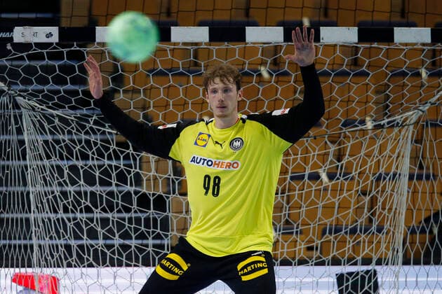 Handball, Nationalmannschaft Männer EM-Vorbereitungsspiel Deutschland : Frankreich 35:34 am 09.01.2022 in der Buderus-Arena in Wetzlar Till KLIMPKE (GER)