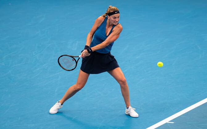 January 12, 2022, SYDNEY, AUSTRALIA: Petra Kvitova of the Czech Republic in action during the second round of the 2022 Sydney Tennis Classic WTA, Tennis Damen 500 tennis tournament against Ons Jabeur of Tunisia SYDNEY AUSTRALIA - ZUMAa181 20220112_zaa_a181_017 Copyright: xRobxPrangex