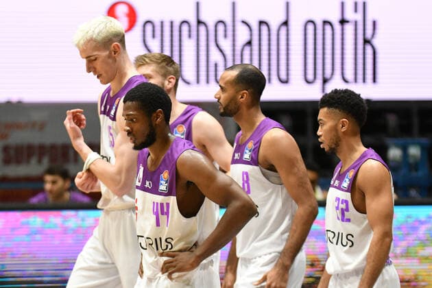 Mannschaft der BG Goettingen, Niners Chemnitz vs. BG Goettingen, easycredit Basketball Bundesliga, 12.01.2022 Niners Chemnitz vs. BG Goettingen, easycredit Basketball Bundesliga, 12.01.2022 Chemnitz Copyright: xBertxHarzer xEibner-xPressefotox