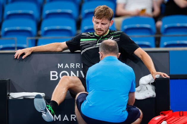 David Goffin of Belgium takes a medical time out and receives treatment against Andy Murray of Great Britain in the Quarter Final during the Sydney Tennis Classic 2022 at Sydney Olympic Park Tennis Centre, Sydney, Australia on 13 January 2022. Copyright: xPeterxDovganx 30470476