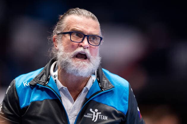 220113 Rastislav Trtik, head coach of Czech Republic during the 2022 EHF European Handball Championship match between Spain and Czech Republic on January 13, 2022 in Bratislava. Photo: Petter Arvidson BILDBYRAN kod PA PA0364 bbeng ehf euro 2022 em 2022 european men?s handball championship 2022 handball handboll handbolls-em 2022 handball handball-em 2022 spain czech republic spanien Tjeckien Copyright: PETTERxARVIDSON BB220113PA037
