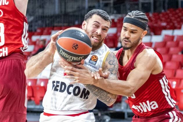 Mike James 55 (AS Monaco Basket), Nick Weiler-Babb 0 (FC Bayern), FC Bayern Basketball vs. AS Monaco Basket, Euroleague, 13.01.2022 Muenchen Bayern Deutschland