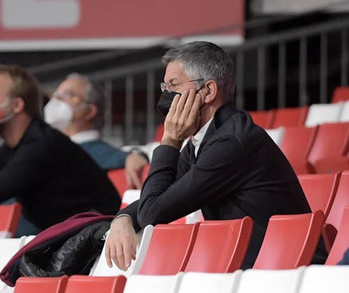 Sport Bilder des Tages 13.01.2022, xemx, Basketball Euroleague, FC Bayern Muenchen - AS Monaco emspor, v.l. Praesident Herbert Hainer (FC Bayern Muenchen) Muenchen