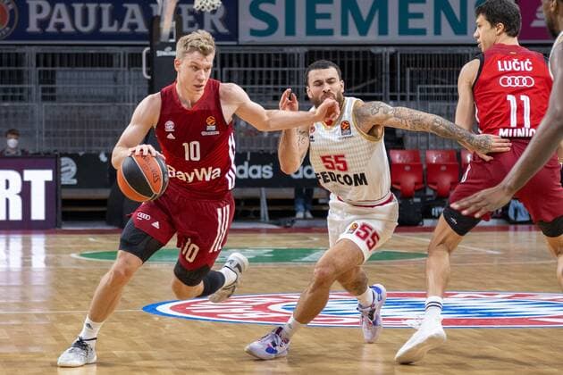 Ognjen Jaramaz 10 (FC Bayern), Mike James 55 (AS Monaco Basket), FC Bayern Basketball vs. AS Monaco Basket, Euroleague, 13.01.2022 Muenchen Bayern Deutschland