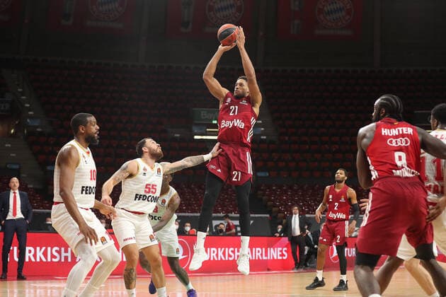 Augustine Rubit (Bayern Basketball, 21) beim Wurf GER, FC Bayern Basketball vs. AS Monaco, Basketball, EuroLeague, Saison 2021 2022, 13.01.2022, GER, FC Bayern Basketball vs. AS Monaco, Basketball, EuroLeague, Saison 2021 2022, 13.01.2022 Muenchen Copyright: xEIBNER MarcelxEngelbrechtx EP_EER