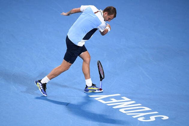 SYDNEY TENNIS CLASSIC, Daniel Evans of Great Britain throws his racquet during his semi final match against Aslan Karatsev of Russia on Day 5 of the Sydney Tennis Classic at Sydney Olympic Park in Sydney, Friday, January 14, 2022. ( NO ARCHIVING, EDITORIAL USE ONLY, NO USE IN BOOKS WITHOUT CONSENT SYDNEY NSW AUSTRALIA  Copyright: xDANxHIMBRECHTSx 20220114001613335087