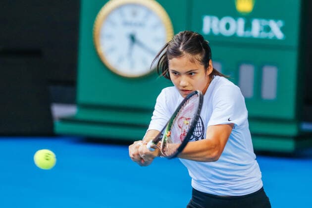 January 14, 2022: EMMA RADUCANU of Great Britain during a practice session ahead of the 2022 Australian Open at Melbourne Park on January 14, 2022 in Melbourne, Australia. - ZUMAp121 20220114_zsp_p121_014 Copyright: xChrisxPutnamx