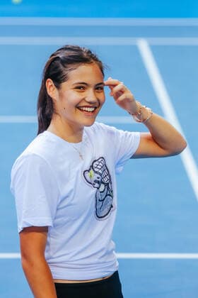 January 14, 2022: EMMA RADUCANU of Great Britain during a practice session ahead of the 2022 Australian Open at Melbourne Park on January 14, 2022 in Melbourne, Australia. - ZUMAp121 20220114_zsp_p121_016 Copyright: xChrisxPutnamx