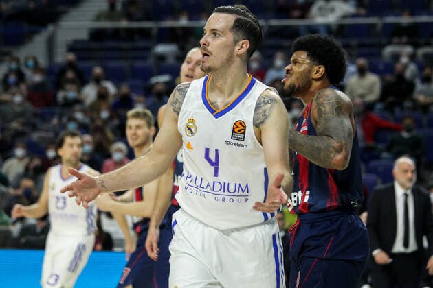 January 14, 2022, MADRID, MADRID, SPAIN: Thomas Heurtel of Real Madrid gestures during Turkish Airlines Euroleague basketball match between Real Madrid and Bitci Baskonia Vitoria Gasteiz at Wizink Center on January 14, 2022 in Madrid, Spain. MADRID SPAIN - ZUMAa181 20220114_zaa_a181_015 Copyright: xIrinaxR.xHipolitox