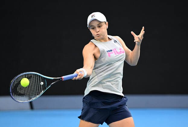 TENNIS AUSTRALIAN OPEN PRACTICE, Australian Ashleigh Barty in action during a practice session ahead of the Australian Open, at Melbourne Park in Melbourne, Saturday, January 15, 2022. . ( NO ARCHIVING, EDITORIAL USE ONLY, NO USE IN BOOKS WITHOUT CONSENT MELBOURNE VIC AUSTRALIA  Copyright: xDAVExHUNTx 20220115001613555304