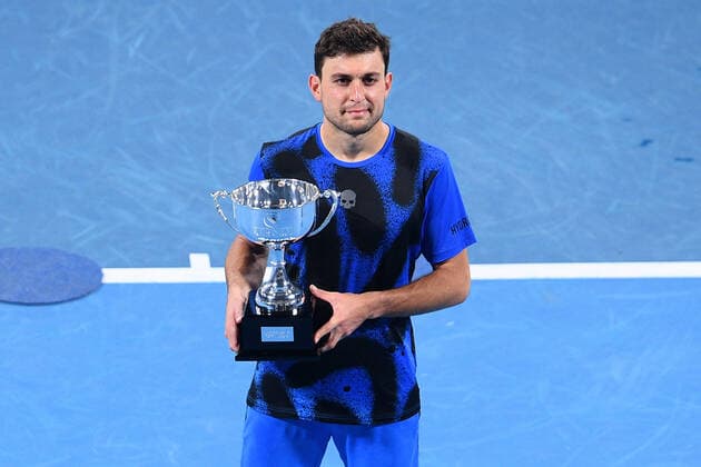 SYDNEY TENNIS CLASSIC, Aslan Karatsev of Russia poses for photographs after winning the Men?s Final against Andy Murray of Great Britain on Day 6 of the Sydney Tennis Classic at Sydney Olympic Park in Sydney, Saturday, January 15, 2022. ( NO ARCHIVING, EDITORIAL USE ONLY, NO USE IN BOOKS WITHOUT CONSENT SYDNEY NSW AUSTRALIA  Copyright: xDANxHIMBRECHTSx 20220115001613576595