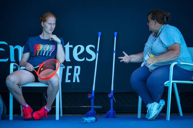 Belgian Alison Van Uytvanck and Van Uytvanck s coach Ann Devries pictured during a training session, ahead of the Australian Open Grand Slam tennis tournament, Saturday 15 January 2022 in Melbourne Park, Melbourne, Australia. The 2022 edition of the Australian Grand Slam takes place in the ongoing pandemic. PATRICKxHAMILTON  x3181946x