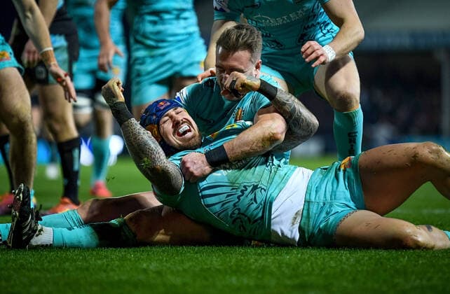 Bilder des Jahres 2022, Sport 01 Januar Sport Themen der Woche KW02 Heineken Champions Cup Round 3, Sandy Park, Exeter, England 15 1 2022 Exeter Chiefs vs Glasgow Warriors Exeter s Jack Nowell celebrates scoring a try with Stuart Hogg Jack Nowell celebrates scoring a try with Stuart Hogg 15 1 2022  Copyright: x INPHO AndyxWattsx JMP_Chiefs_vs_Glasgow_AW_095