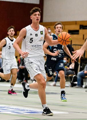 15.01.2022, xpsx, Basketball 2.Bundesliga Pro B, White Wings Hanau - Dresden Titans v.l. Niklas Krause (Hanau) Hanau Hessen Deutschland (DEU)