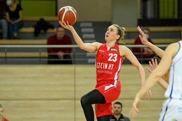 Basketball, DBBL, 1. BL, Damen, Gisa Lions SV Halle - Herner TC Halle, Deutschland 15. Januar 2022: 1.BBL - Damen - 2021 2022 - Gisa Lions SV Halle vs. Herne Jelena Vucetic (Herne) SWH.arena Sachsen Anhalt Copyright: xFotostandx xxBallaschx