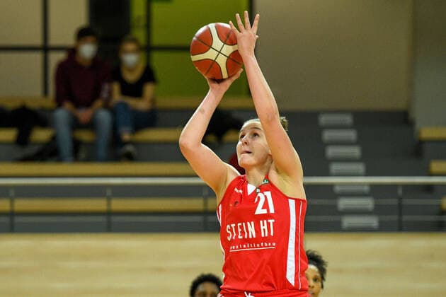 Basketball, DBBL, 1. BL, Damen, Gisa Lions SV Halle - Herner TC Halle, Deutschland 15. Januar 2022: 1.BBL - Damen - 2021 2022 - Gisa Lions SV Halle vs. Herne Polleros Sarah (Herne) SWH.arena Sachsen Anhalt Copyright: xFotostandx xxBallaschx