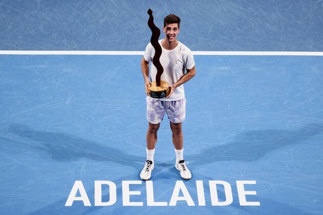 Sport Bilder des Tages ADELAIDE, AUSTRALIA - JANUARY 15: Thanasi Kokkinakis of Australia wins the ATP, Tennis Herren final singles match between Arthur Rinderknech of France and Thanasi Kokkinakis of Australia on day seven of the Adelaide International tennis tournament 2 at Memorial Drive on January 15, 2022 in Adelaide, Australia. (Photo by Peter Mundy Speed Media Icon Sportswire) TENNIS: JAN 15 Adelaide International Icon2201150170