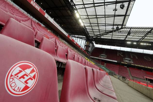 1.FC Köln vs. FC Bayern München, 19. Spieltag, 15.01.2022, 15.30 Uhr, überwiegend leere Ränge im Stadion (1. FC Köln), Bild: