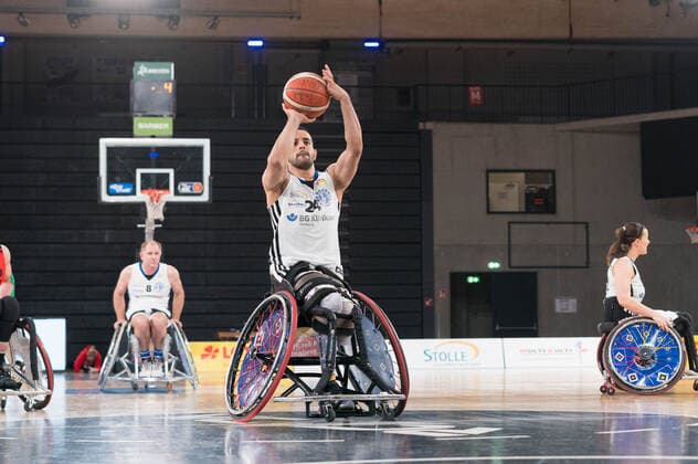 Rollstuhlbasketball Bundesliga, Hamburg 16.01.2022 Rollstuhlbasketball Bundesliga, BG Baskets Hamburg vs. Doneck Dolphins Trier, Mojtaba Kamali ( 24 BG Baskets Hamburg) Copyright: xBEAUTIFULxSPORTS Mohwinkelx