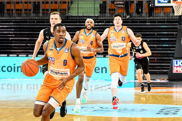 GER, BBL, ratiopharm ulm vs medi Bayreuth 16.01.2022, ratiopharm arena, Neu-Ulm, GER, BBL, ratiopharm ulm vs medi Bayreuth, im Bild Semaj Christon (Ulm, 0)