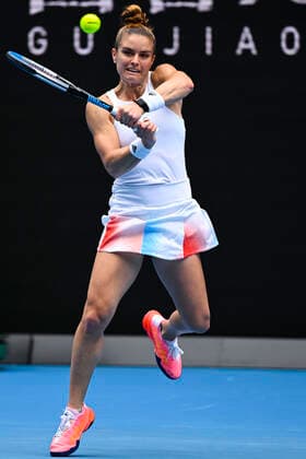 TENNIS AUSTRALIAN OPEN, Maria Sakkari of Greece plays a shot during her first Round Women s singles match match against Tatjana Maria of Germany on Day 1 of the Australian Open, at Melbourne Park, in Melbourne, Monday, January 17, 2022. ( NO ARCHIVING, EDITORIAL USE ONLY, NO USE IN BOOKS WITHOUT CONSENT MELBOURNE VIC AUSTRALIA  Copyright: xDAVExHUNTx 20220117001614095667