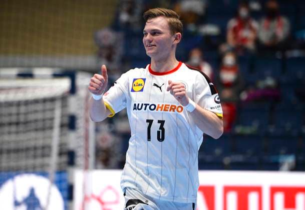 Sport Bilder des Tages KASTENING Timo Team Deutschland Handball Europameisterschaften 2022 in der Slowakei Vorrunden Spiel Deutschland - Oesterreich am 16.01.2022 in Bratislava