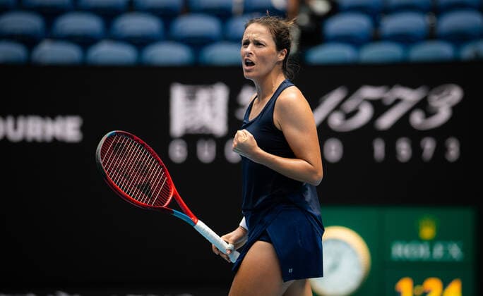 January 17, 2022, MELBOURNE, AUSTRALIA: Tatjana Maria of Germany in action during the first round of the 2022 Australian Open Grand Slam tennis tournament against Maria Sakkari of Greece MELBOURNE AUSTRALIA - ZUMAa181 20220117_zaa_a181_072 Copyright: xRobxPrangex