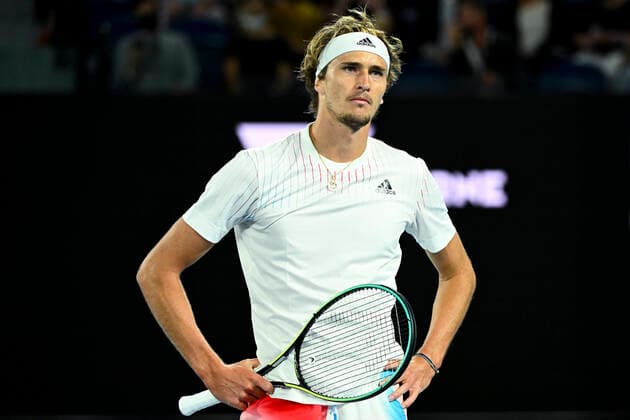 TENNIS AUSTRALIAN OPEN, Alexander Zverev of Germany reacts during his first Round Men s singles match against Daniel Altmaier of Germany on Day 1 of the Australian Open, at Melbourne Park, in Melbourne, Monday, January 17, 2022. ( NO ARCHIVING, EDITORIAL USE ONLY, NO USE IN BOOKS WITHOUT CONSENT MELBOURNE VIC AUSTRALIA  Copyright: xDAVExHUNTx 20220117001614180370