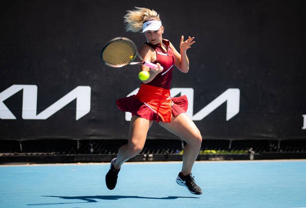 January 17, 2022, MELBOURNE, AUSTRALIA: Marta Kostyuk of Ukraine in action during the first round of the 2022 Australian Open Grand Slam tennis tournament against Diane Parry of France MELBOURNE AUSTRALIA - ZUMAa181 20220117_zaa_a181_139 Copyright: xRobxPrangex