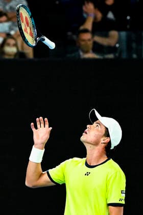 TENNIS AUSTRALIAN OPEN, Daniel Altmaier of Germany reacts during his first Round Men s singles match against Alexander Zverev of Germany on Day 1 of the Australian Open, at Melbourne Park, in Melbourne, Monday, January 17, 2022. ( NO ARCHIVING, EDITORIAL USE ONLY, NO USE IN BOOKS WITHOUT CONSENT MELBOURNE VIC AUSTRALIA  Copyright: xDAVExHUNTx 20220117001614196556