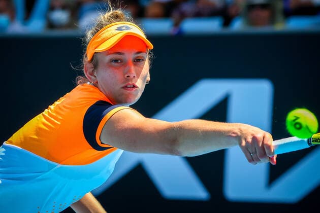 Belgian Elise Mertens WTA, Tennis Damen 21) pictured in action at a tennis match between Belgian Mertens and Russian Zvonareva, in the first round of the women s singles at the Australian Open Grand Slam tennis tournament, Tuesday 18 January 2022 in Melbourne Park, Melbourne, Australia. The 2022 edition of the Australian Grand Slam takes place from January 17th to January 30th. PATRICKxHAMILTON  x3480373x