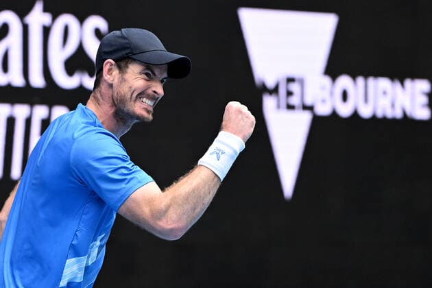 TENNIS AUSTRALIAN OPEN, Andy Murray of Great Britain reacts during the first round Men?s singles match against Nikoloz Basilashvili of Georgia on Day 2 of the Australian Open, at Melbourne Park, in Melbourne, Tuesday, January 18, 2022. ( NO ARCHIVING, EDITORIAL USE ONLY, NO USE IN BOOKS WITHOUT CONSENT MELBOURNE VIC AUSTRALIA  Copyright: xDAVExHUNTx 20220118001614390507