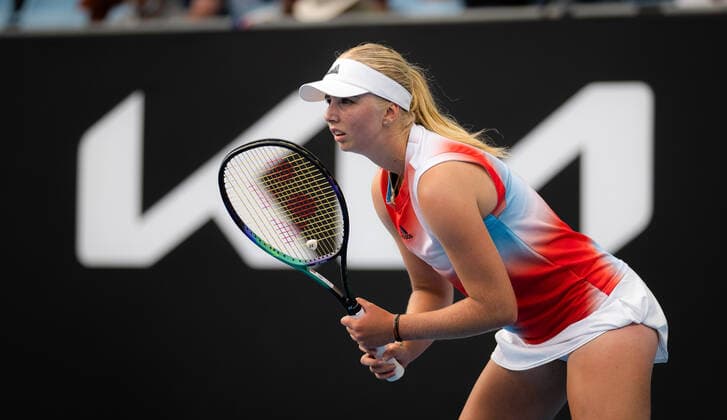 January 18, 2022, MELBOURNE, AUSTRALIA: Clara Tauson of Denmark in action during the first round of the 2022 Australian Open Grand Slam tennis tournament against Astra Sharma of Australia MELBOURNE AUSTRALIA - ZUMAa181 20220118_zaa_a181_119 Copyright: xRobxPrangex
