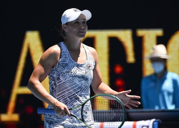 Mandatory Credit: Photo by James Gourley Shutterstock (12763717bi) Ashleigh Barty celebrates her second round win Australian Open, Day Three, Tennis, Melbourne Park, Melbourne, Australia - 19 Jan 2022 Australian Open, Day Three, Tennis, Melbourne Park, Melbourne, Australia - 19 Jan 2022 Copyright: xJamesxGourley Shutterstockx 12763717bi